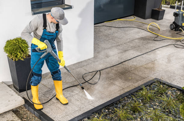 Best Roof Power Washing Services  in Melville, RI